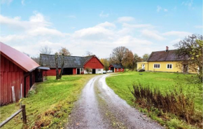 Nice Home In Torup With Wifi, Tjörnarp
